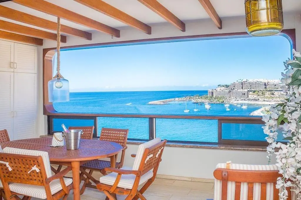 100 M2 Penthouse On The Beach. Patalavaca