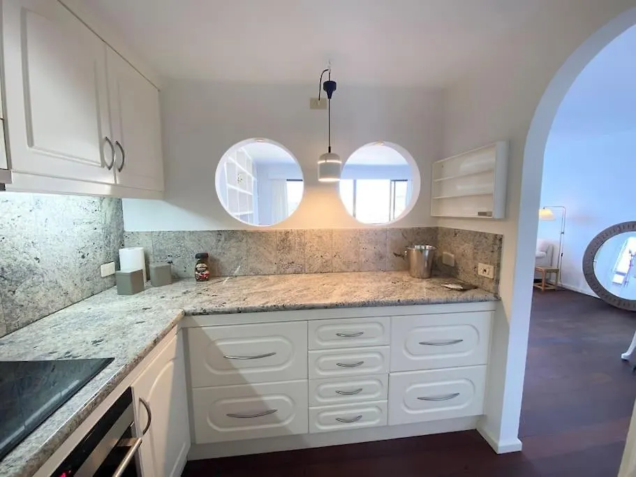 100 M2 Penthouse On The Beach. Patalavaca 0*,