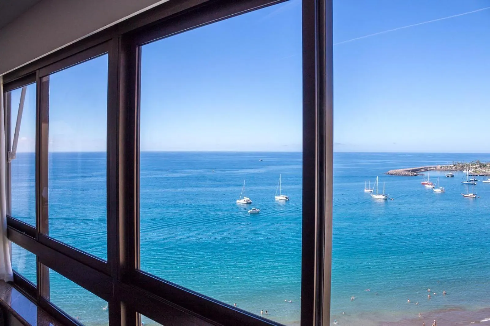 Apartment 100 M2 Penthouse On The Beach. Patalavaca