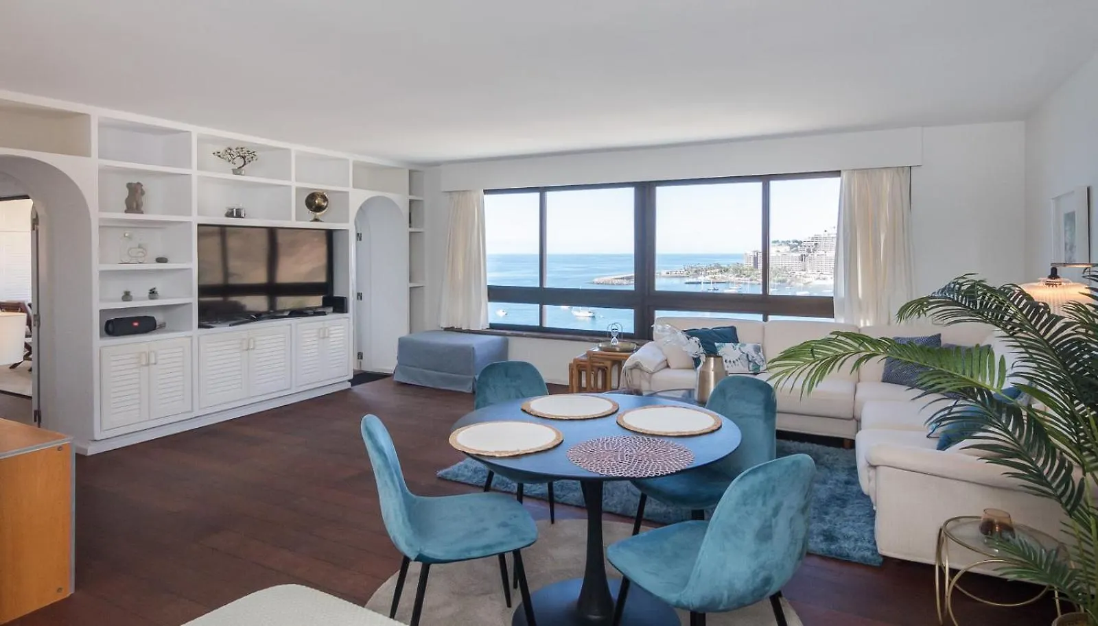100 M2 Penthouse On The Beach. Patalavaca Spain