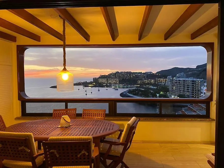 Apartament 100 M2 Penthouse On The Beach. Patalavaca