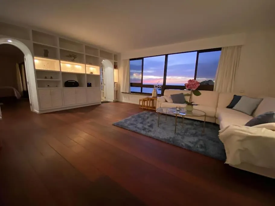 100 M2 Penthouse On The Beach. Patalavaca